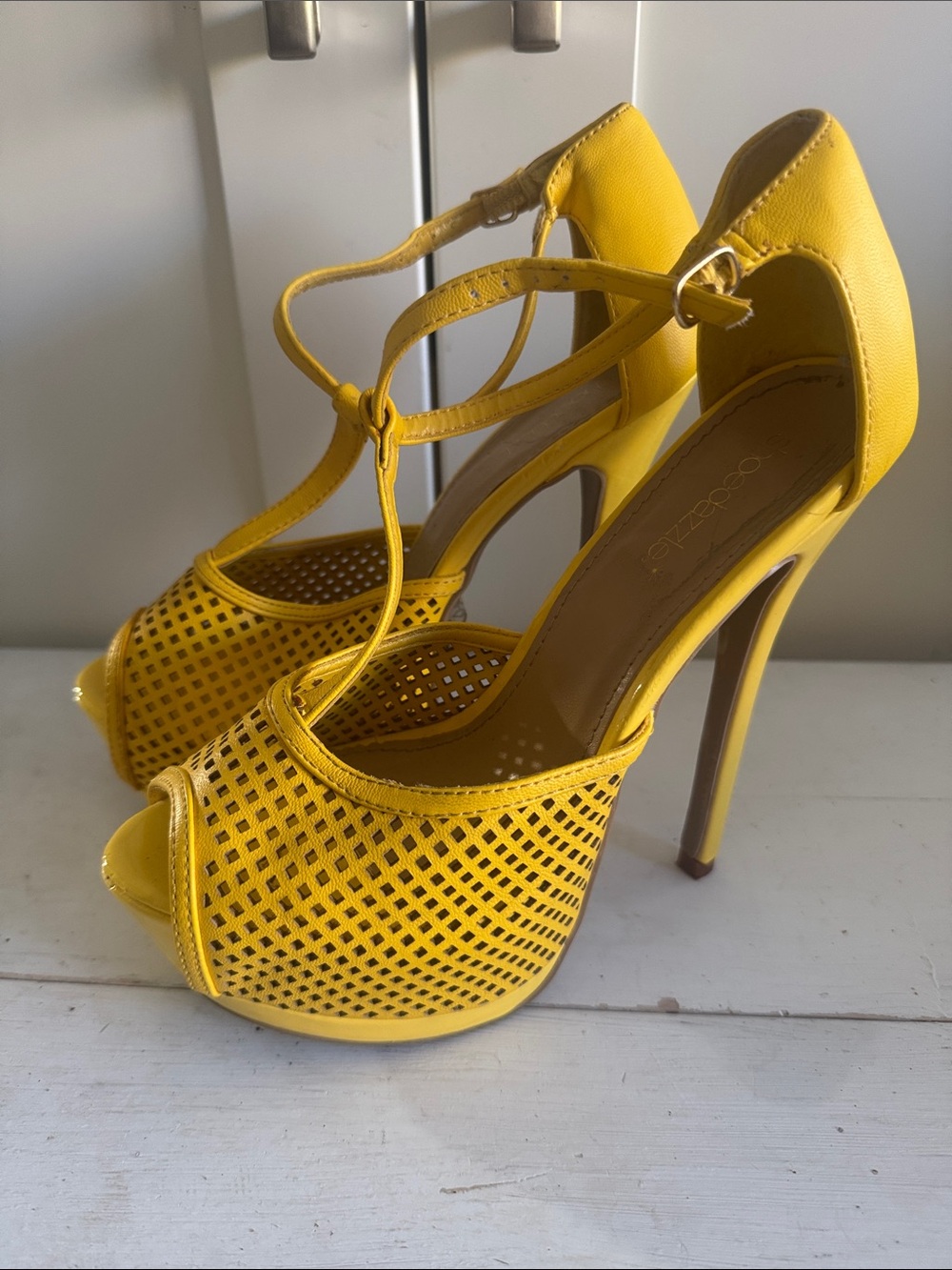 Yellow Women's High Heel Peep-Toe Sandals